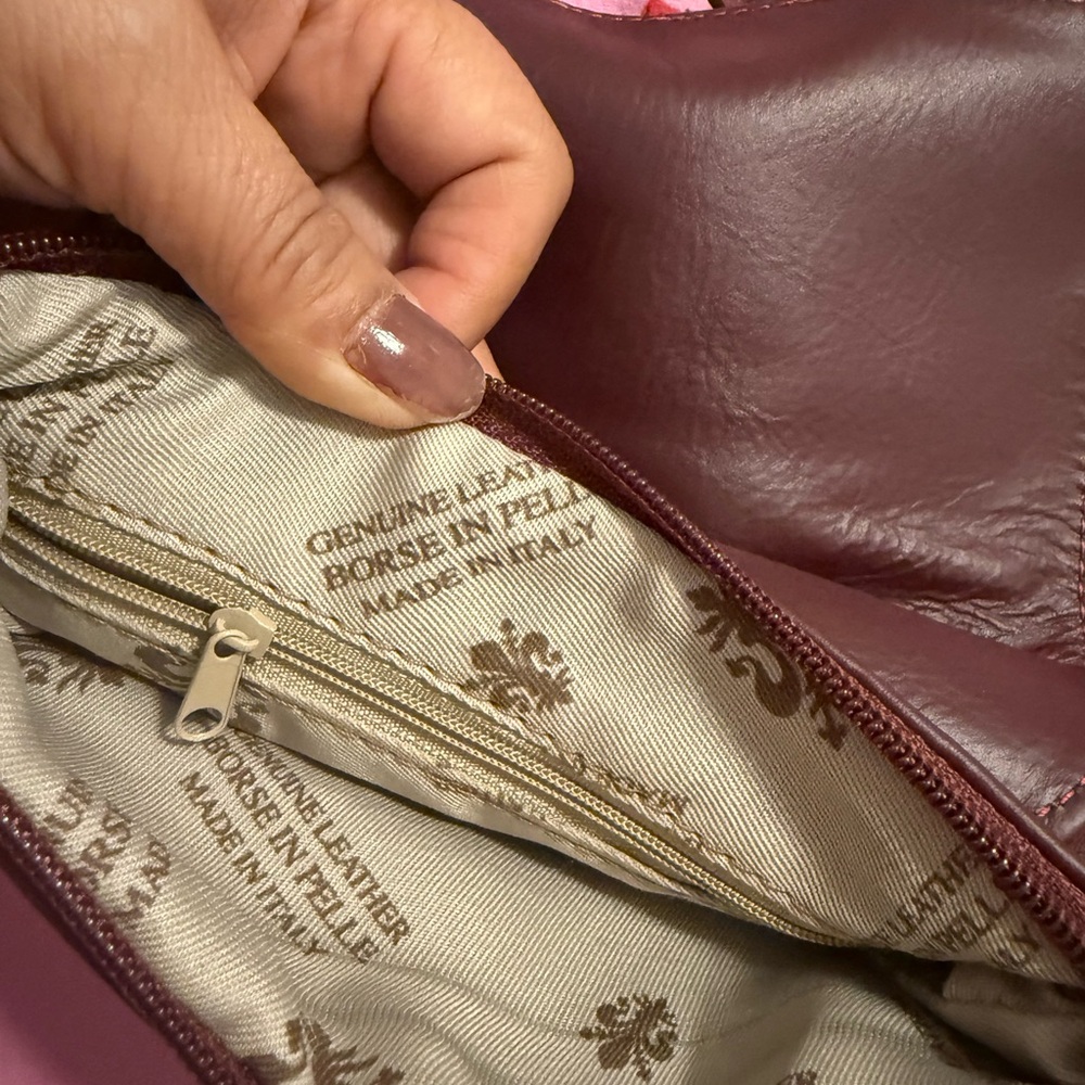 Elegant Burgundy Leather Women's Bag